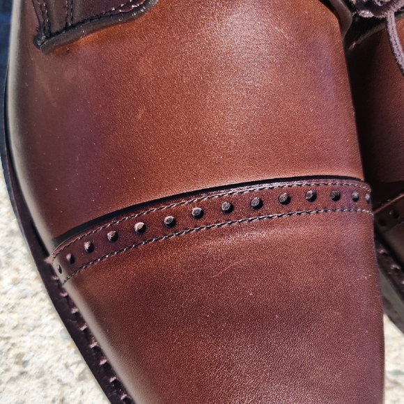 Allen Edmonds Brown Leather Cap-Toe Derby Shoes main image 8